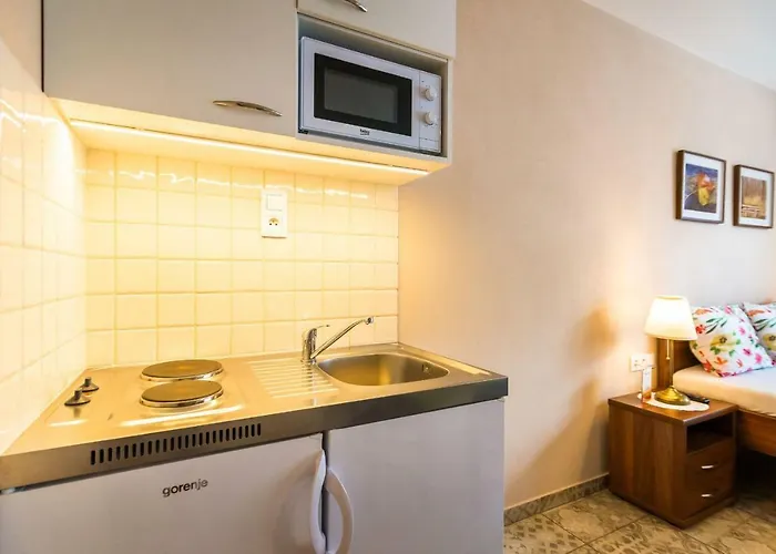 Ephelia Apartament *